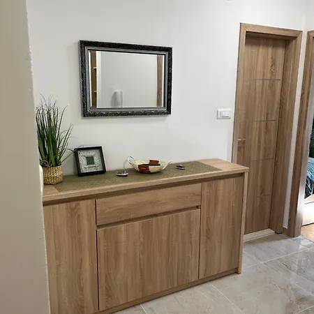 Family Apartment *